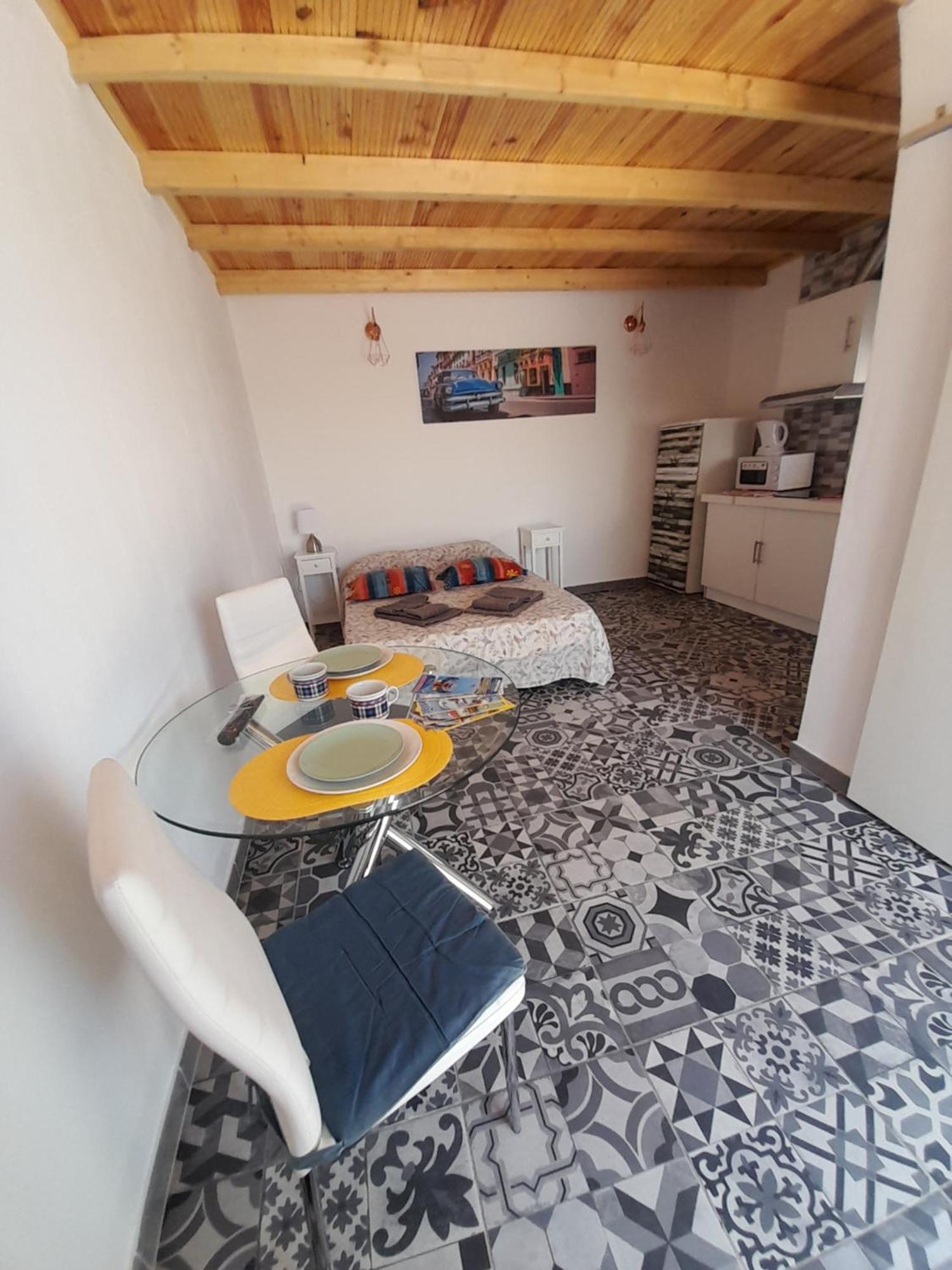 Estudio Dominicana In Gale Albufeira